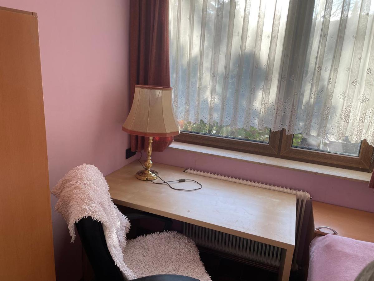 Suburb Hostel Purkersdorf Ngoại thất bức ảnh